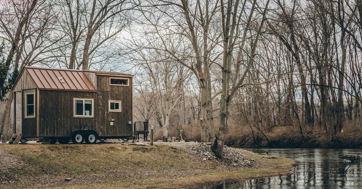 Sacramento Moves Toward Legalizing Tiny Homes on Wheels in Backyards