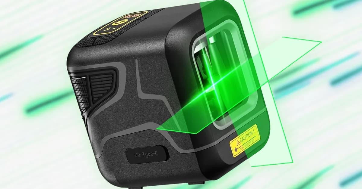 Crooked TVs, Shelves, and Picture Frames Begone With This $20 Fanttik D2 Pocket Green Laser Level