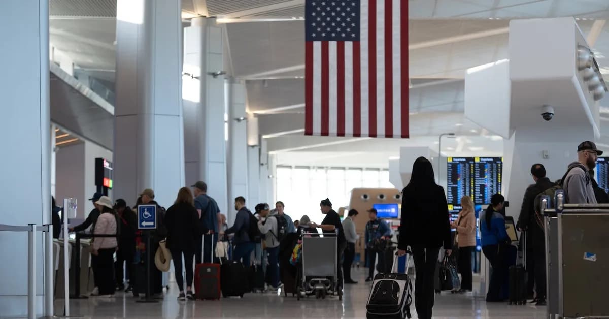 Trump administration to send ICE officers to assist TSA at airports Monday