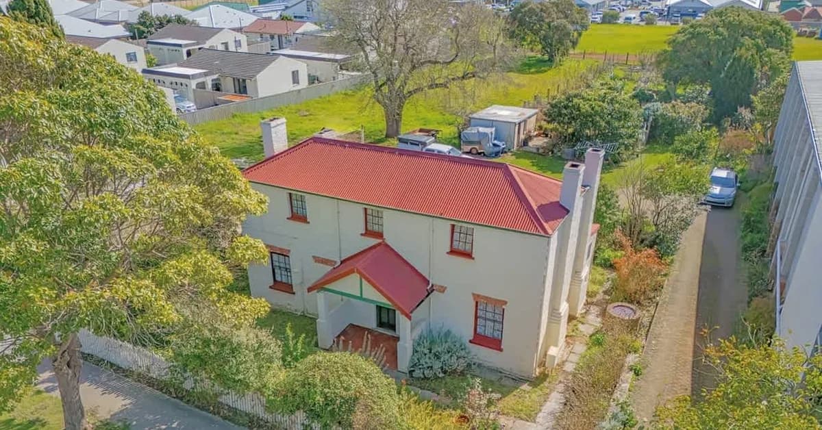 150-year-old heritage cottage hits market in booming Great Southern city