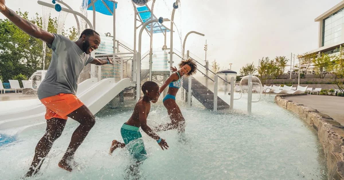 Splish, splash then take a nap at these 16 best US hotels with water parks