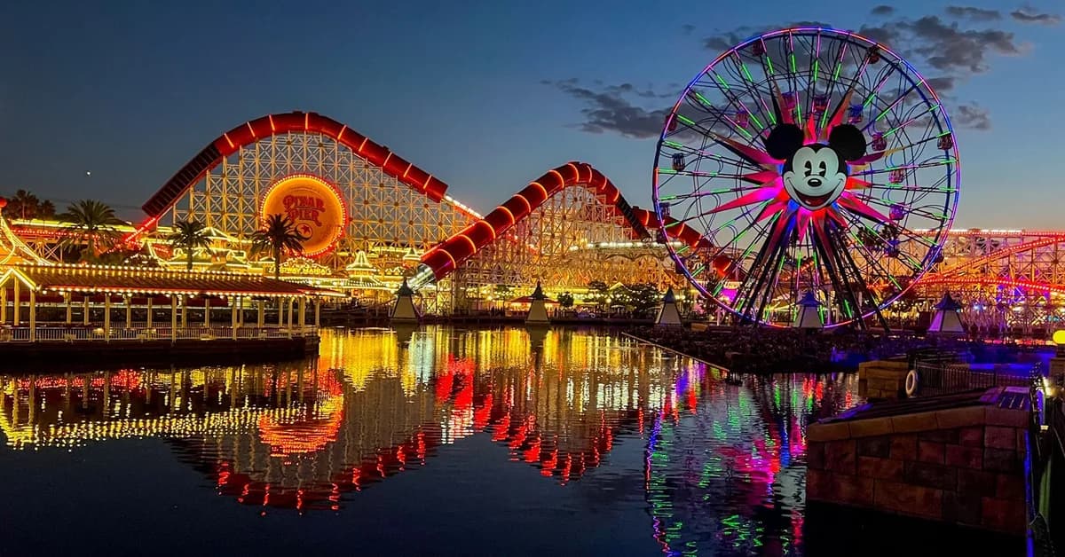 With an up to $300 bonus and built-in Disney discounts, are the Disney Visa credit cards worth it?
