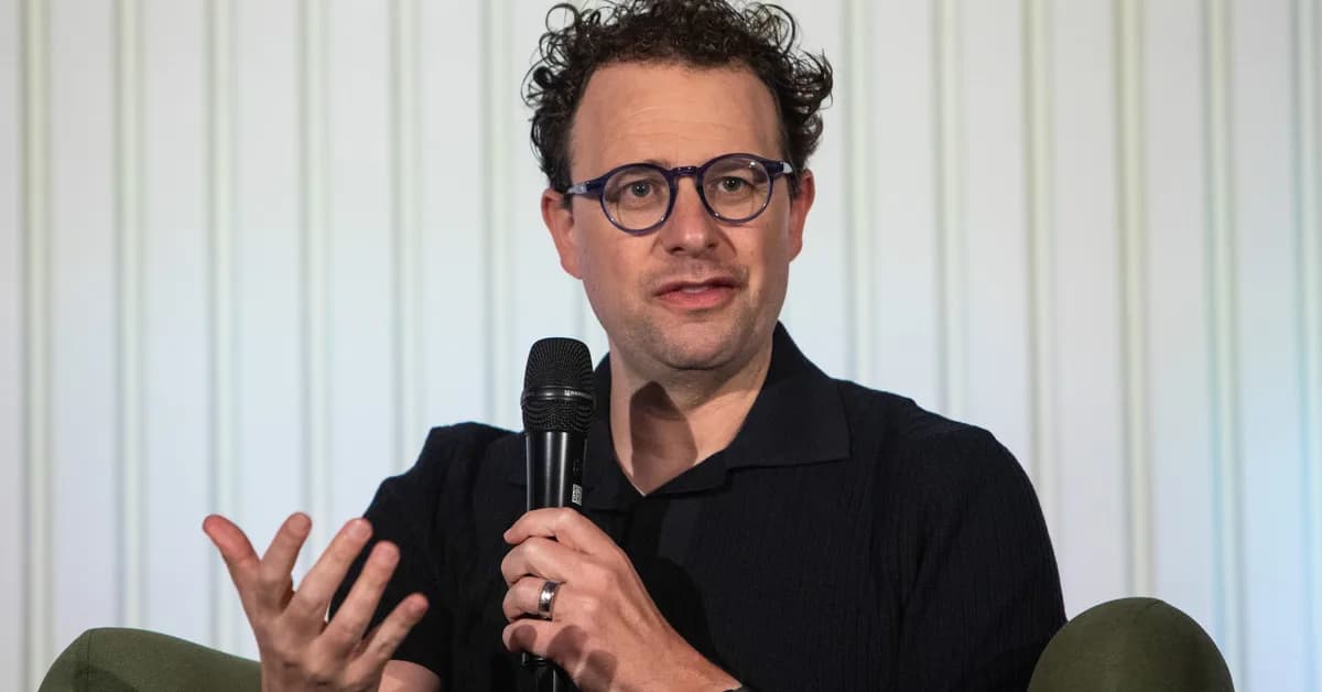 Anthropic's head of growth says the company culture is so open that people 'just argue with Dario' on Slack