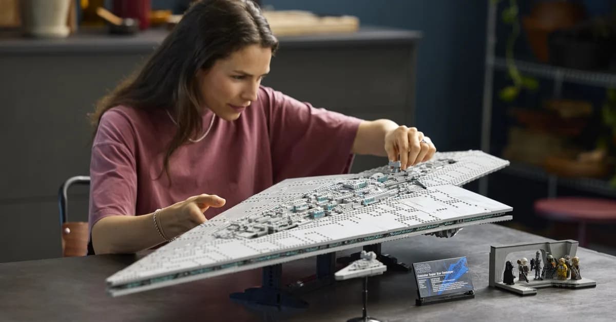 You Better Have The Space for LEGO's Longest Set Ever, The Star Wars Executor Super Star Destroyer