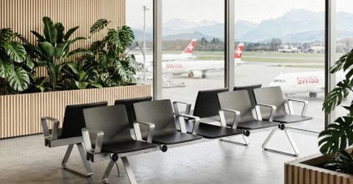 Platform seating by Derlot