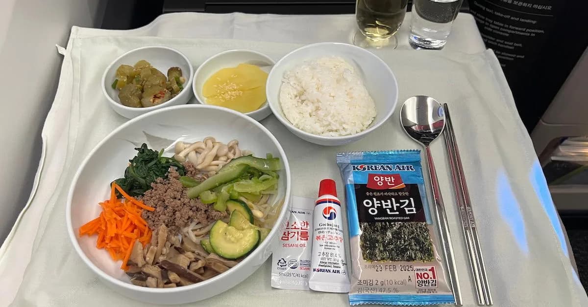 Mukbang YouTuber Apologizes After Ordering Food 20 Times On One Flight