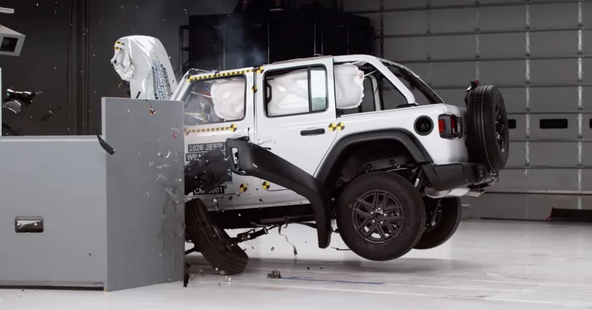 Finally: The Jeep Wrangler Doesn't Flip Over in IIHS Crash Tests Anymore