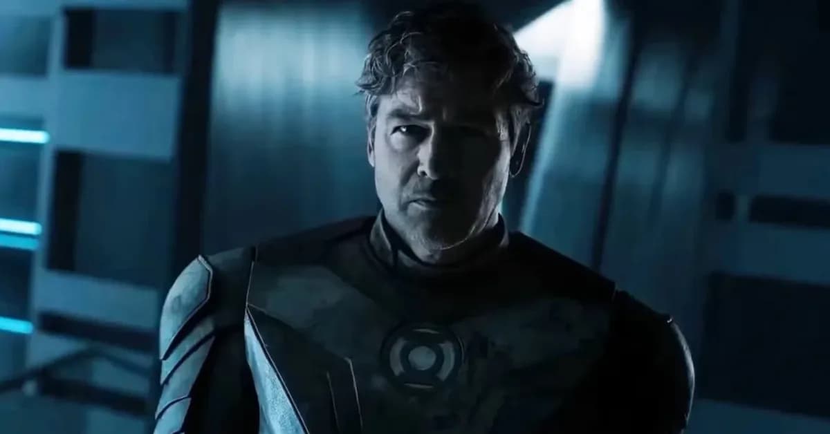 Kyle Chandler Teases What's Next After LANTERNS' Hal Jordan Cliffhanger: "It's an Exciting Poker Game"