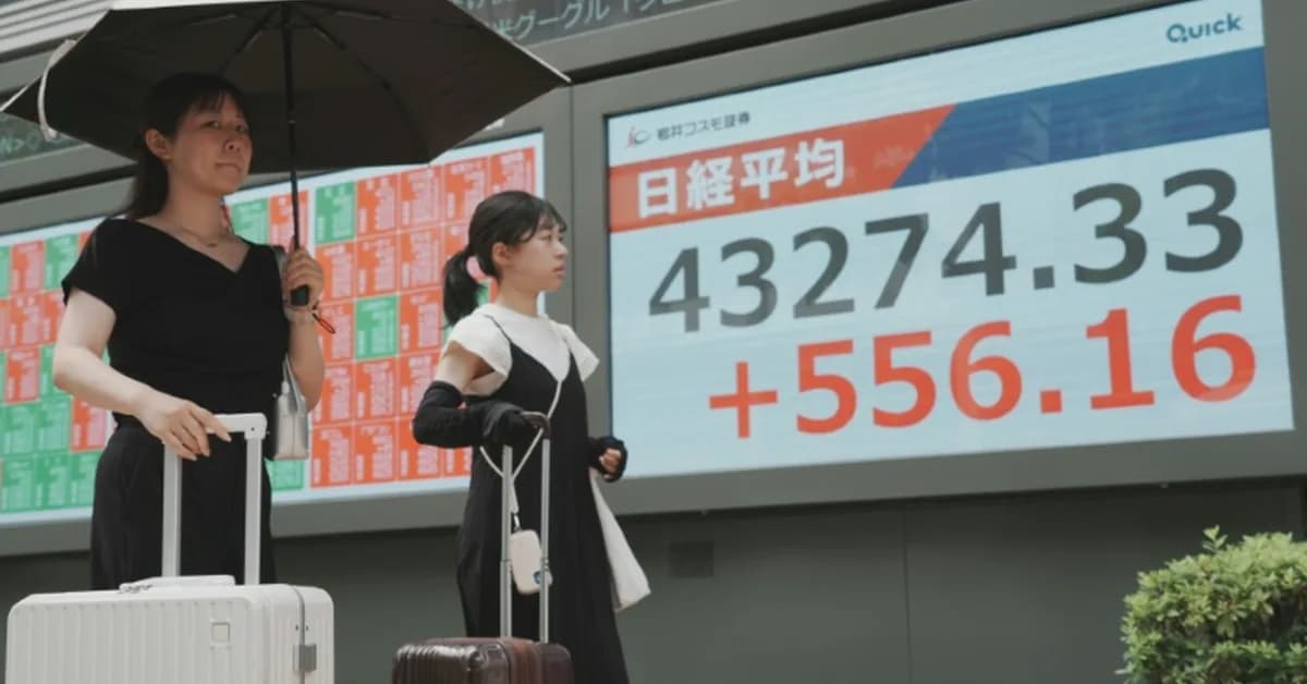 Tech lifts Asia stocks, Brent crude back above $92