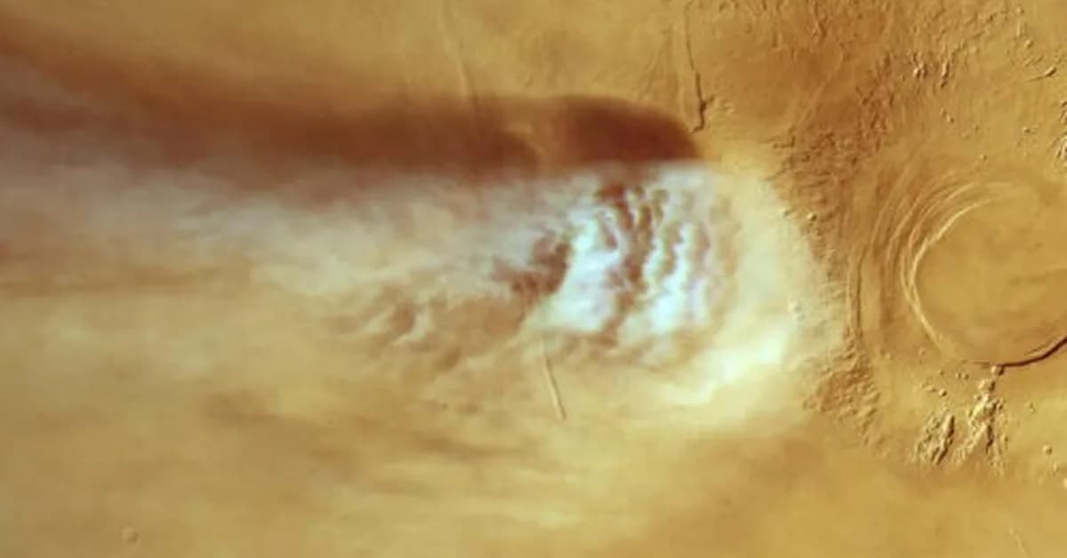 A 1,000-mile cloud on Mars may reveal physics never seen in nature