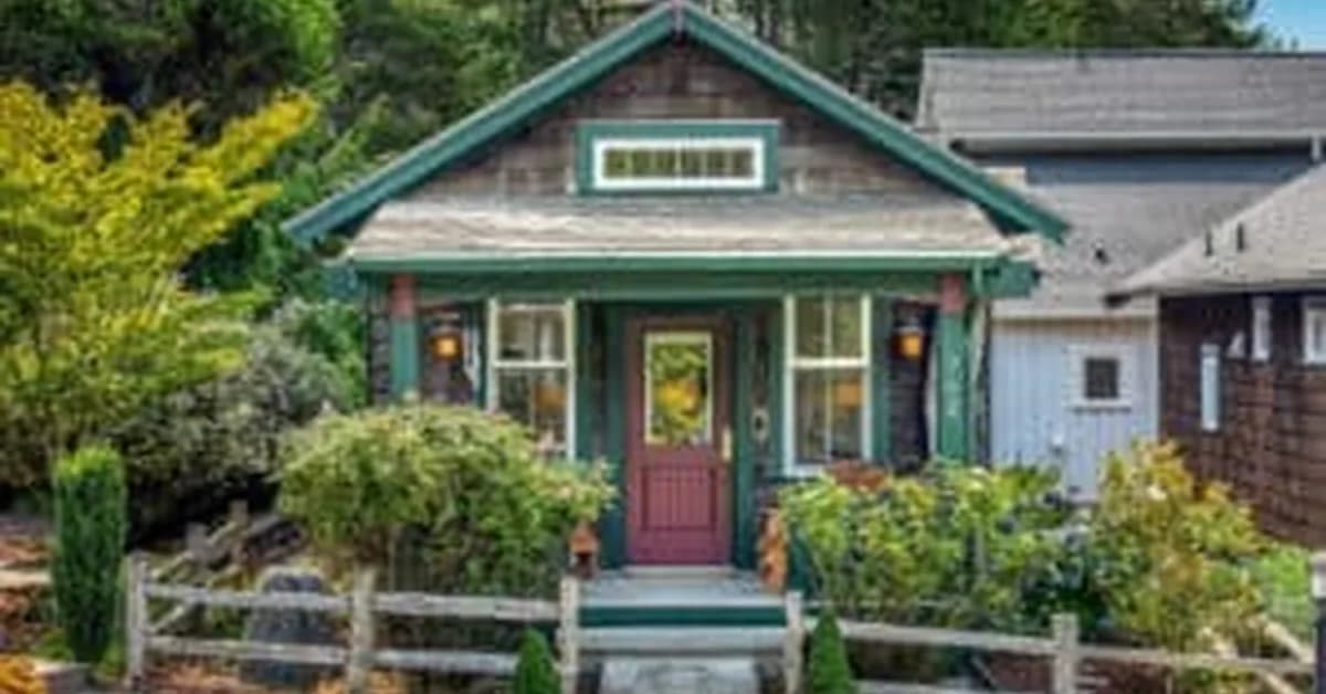 CLASSIC STREET COTTAGES CABIN