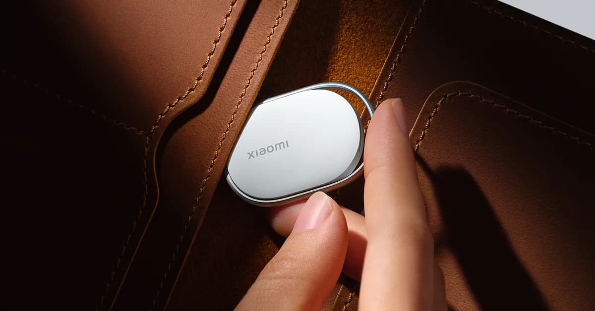 Xiaomi's tracker doesn't need a case to clip to your keys