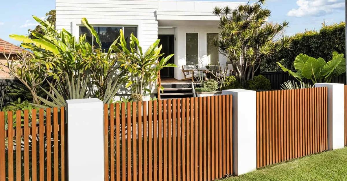 Former Manly Sea Eagles coach Anthony Seibold sells Northern Beaches home for $3.8m.