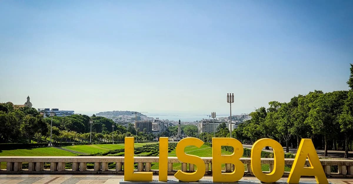 I just took my first solo trip abroad - here's how I planned it and what I'd do differently