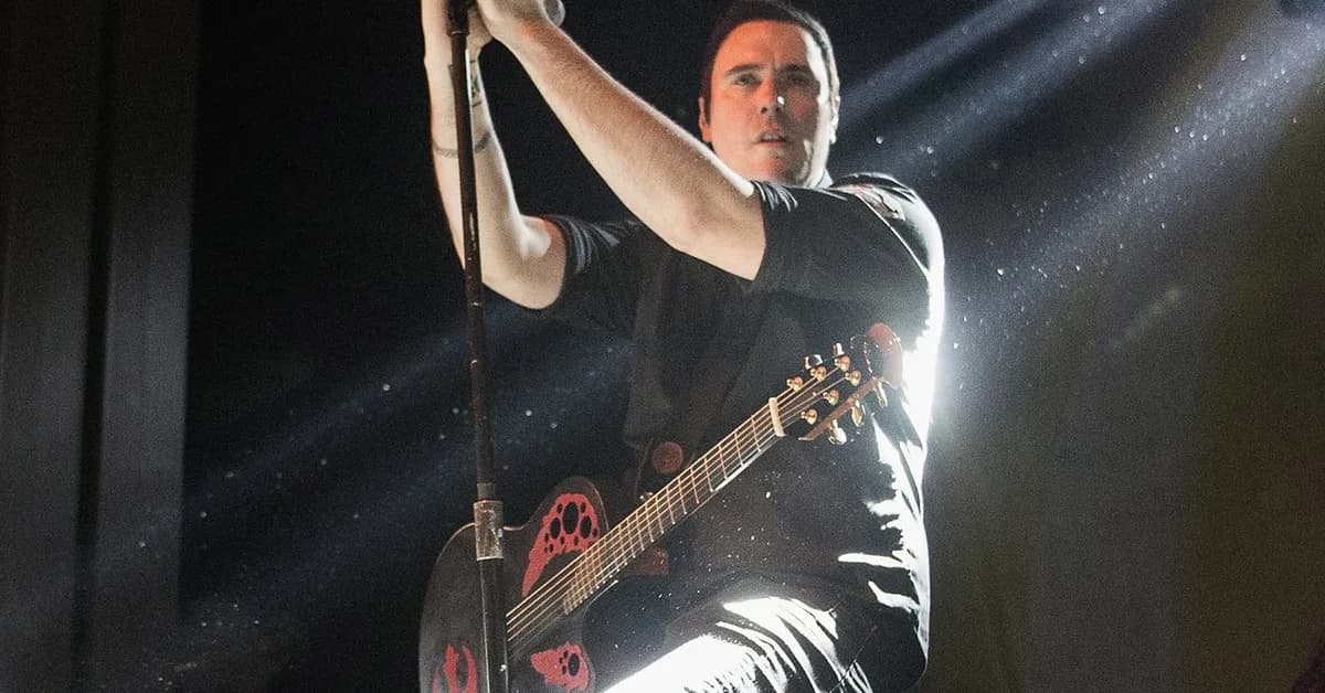 Breaking Benjamin Frontman Stops His Own Concert to Rant About His Feud With a Fallout 4 Modder