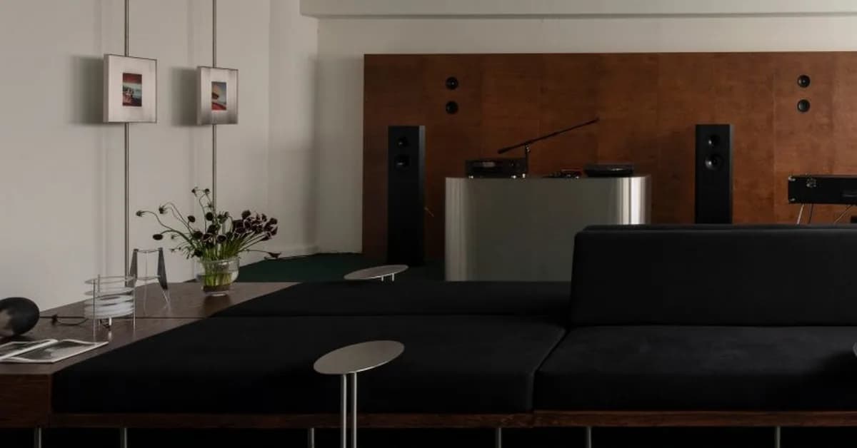 Formant Studio highlights "timeless elegance of birch" in Mexico City listening room