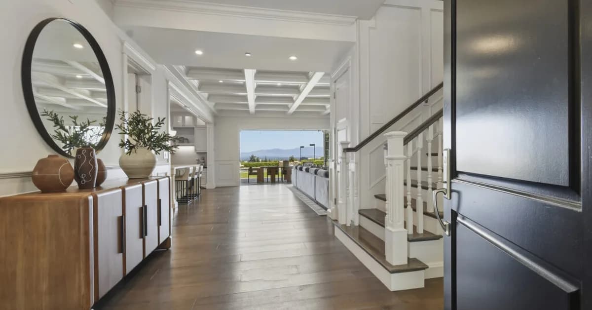 Nick and Vanessa Lachey List Tarzana Estate with Mauricio Umansky and Craig Knizek