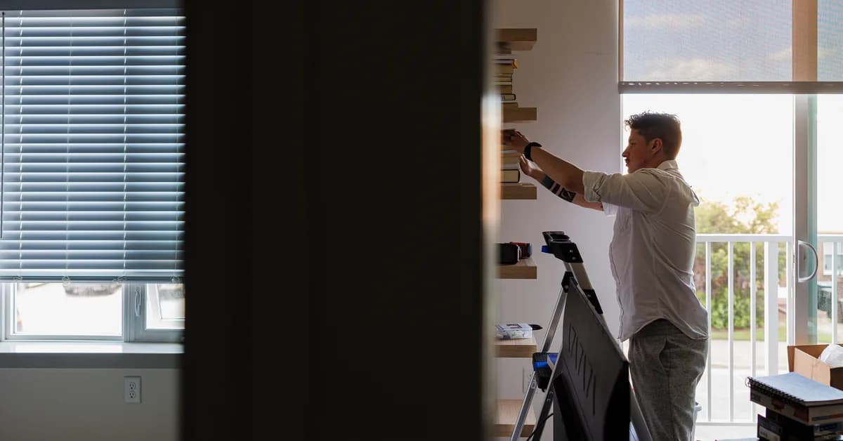 More and more middle-income Americans are struggling to make rent