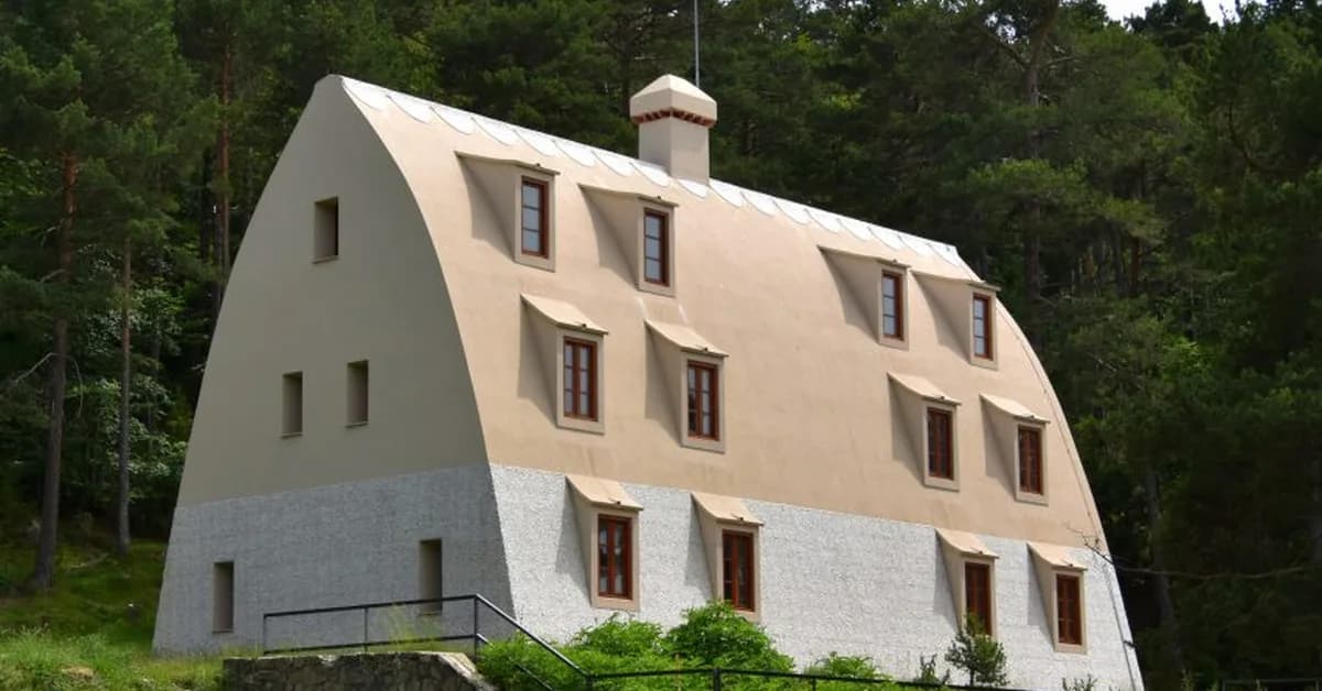 Report names Antoni Gaud+? as architect of modernist Catalan chalet