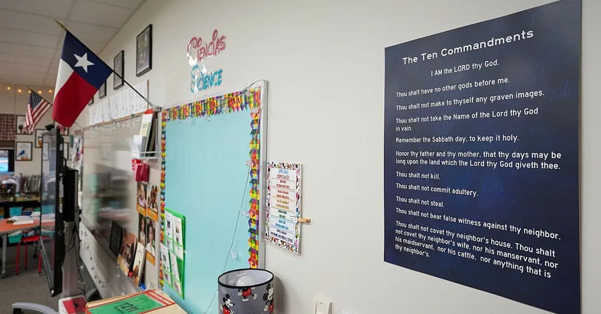 Texas families ask Supreme Court to take up challenge to Ten Commandments in schools