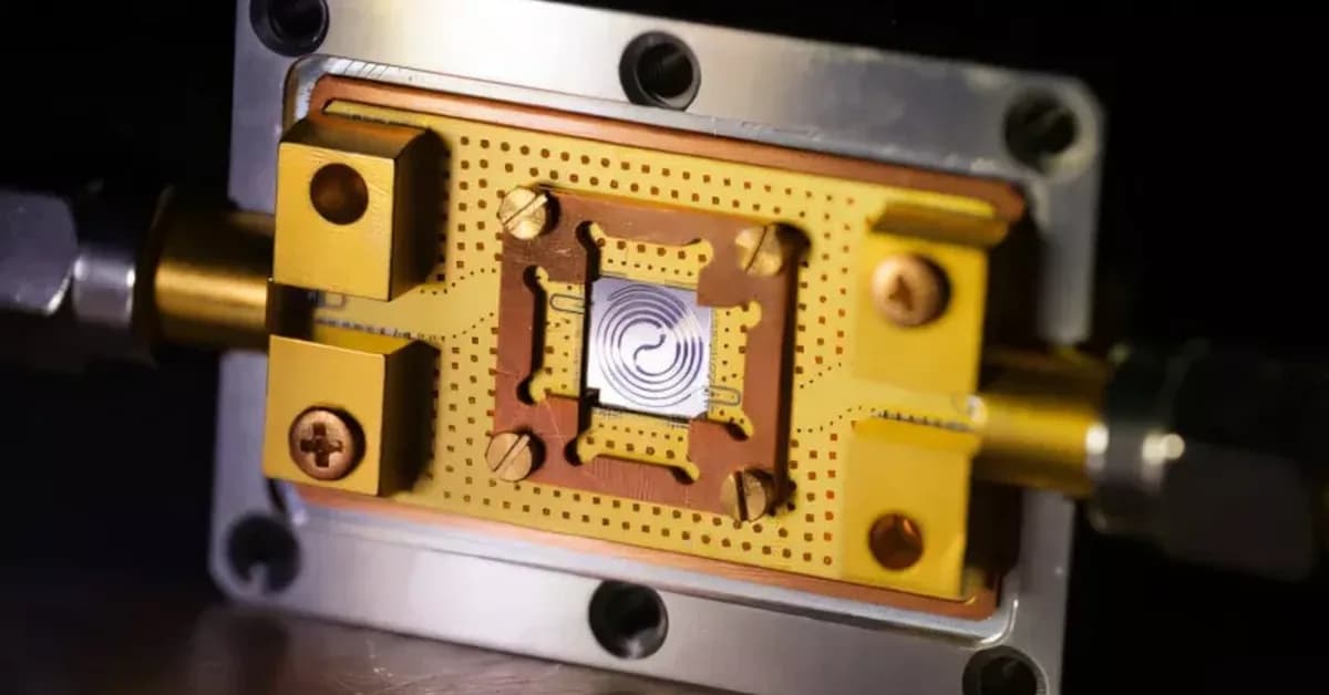 Low-noise microwave amplifiers bring quantum computers closer to scale