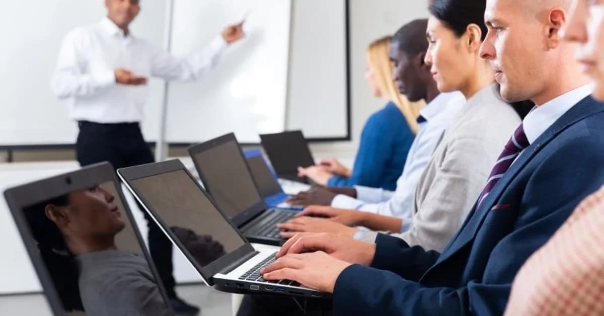 Corporate Training Courses: A Complete Guide For Modern Organizations
