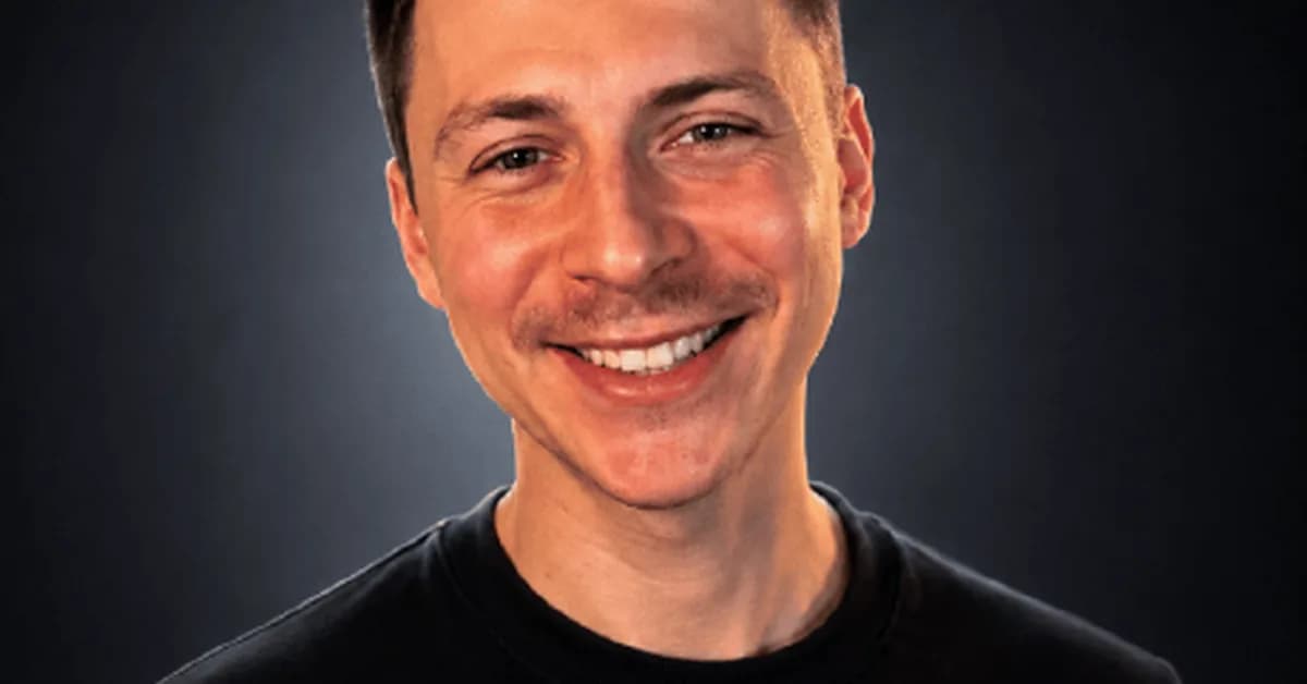 AgriciDaniel/claude-obsidian — Self-organizing AI second brain for Obsidian + Claude Code. Drop any source and